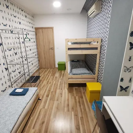Homestay Bar-celona - & Beds *